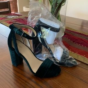 Green Velvet Shoes